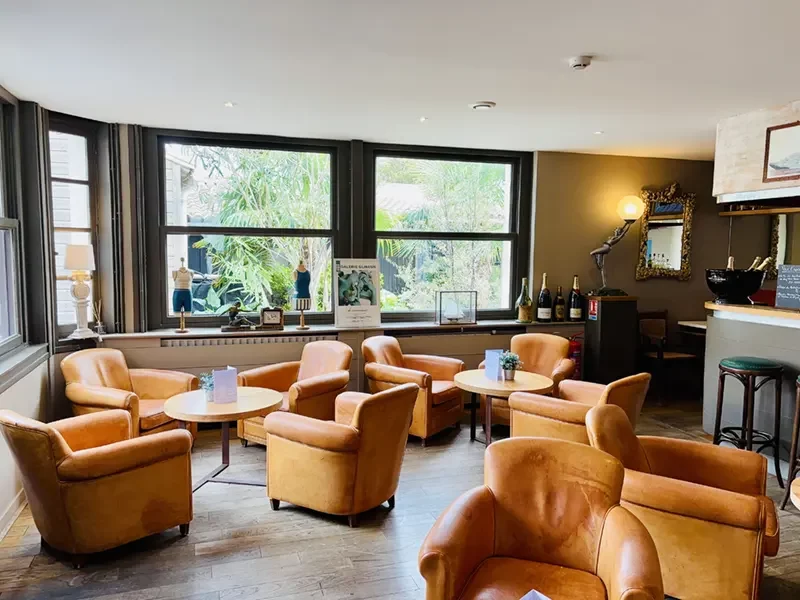 bar-ocean-hotel-restaurant-ile-de-re-bois-plage